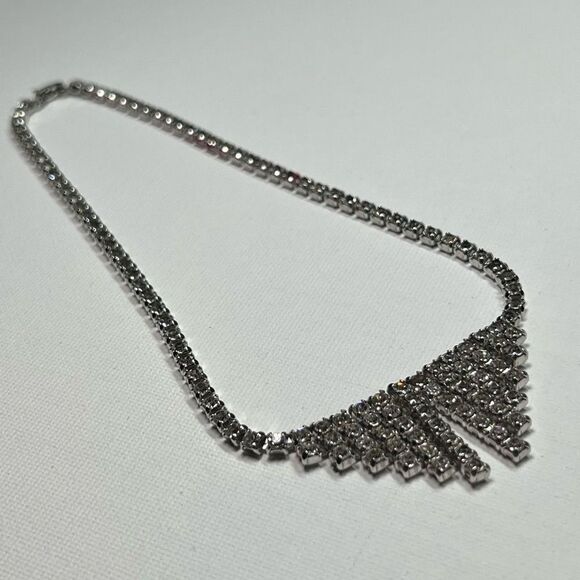 Vintage Silver-tone Split Triangle Rhinestone Necklace - Picture 2 of 6